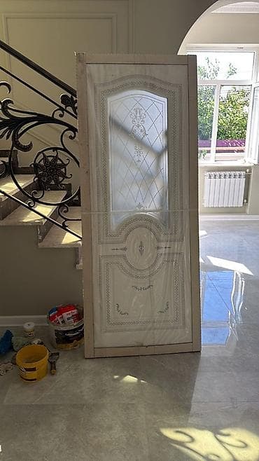 asma tavan: Klassik üslubda interyer qapısı - Material: MDF üzərində PVC örtük — 1