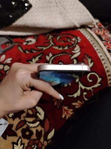 oyun telefon: IPhone 15, 128 GB, Rose Gold — 3