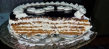 40 tortu: Şokoladlı-balı tort 2 kinodan aşağı götürmürəm 2 kg tort-50 manat — 2