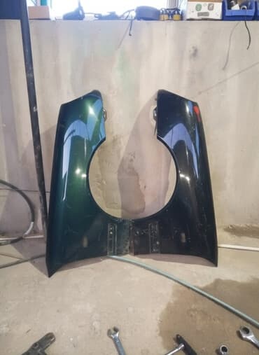 Avtomobil on qanadları Mercedes 210 klasik cütü 120 azn