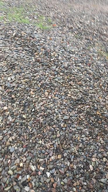 bağ üçün işıqlar: Məhsul: Çınqıl/çay daşı (fraksiya qarışıq) Təsvir: - Tikinti — 4