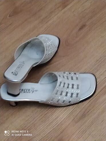 Sabo, Ölçü: 39, rəng - Ağ, İşlənmiş