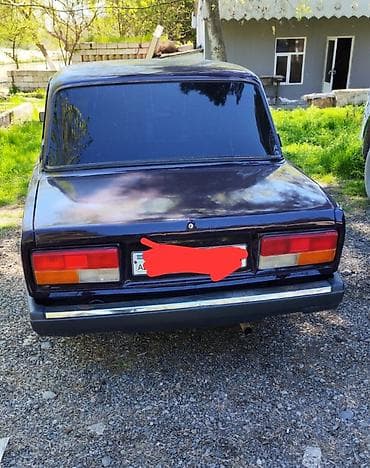 2107 oturacaqları: VAZ 2107.Reng benovseyi Sigorta texasmotor varidi.Mator ela,karopka — 5