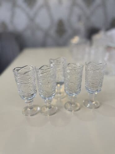 ремонт стиральных машин на дому: - Mexaniki tikiş maşını: Klassik dizaynlı, əl fırlatma çarxı ilə — 2