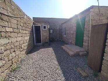a frame ev: Satılır: həyətyanı sahəsi olan kiçik daş ev - Tikinti: qalın daş — 1