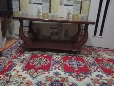 Bayraqlar: Dördbucaq masa, Açılmayan, Təkərli, Taxta, Zəmanətsiz — 3