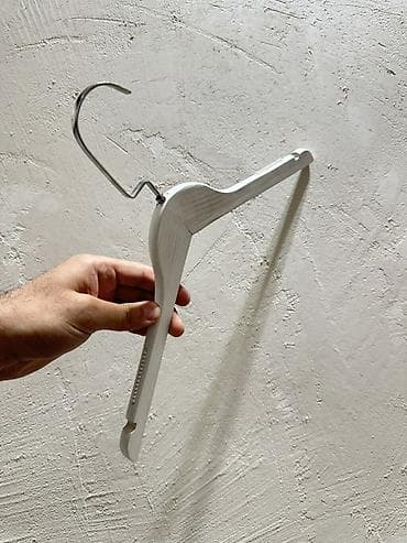 Ağ rəngli taxta paltar asqısı (1200 ədəd) - Material: sıx taxta — 5