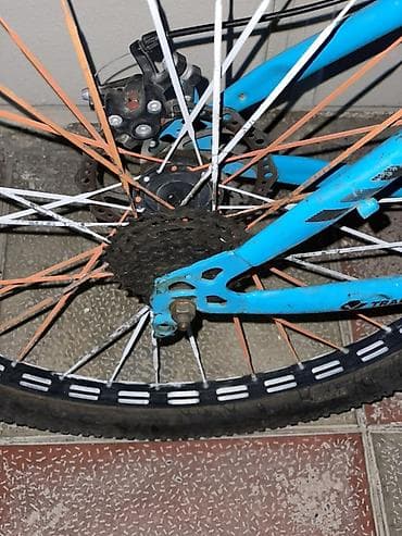 cube velo: V-860 dağ velosipedi - Gəzinti və off-road üçün nəzərdə tutulmuş dağ — 2