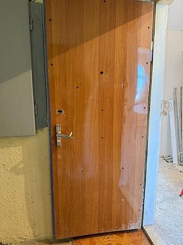 dəmir hasarlar: Metall giriş qapısı və quraşdırma xidməti Xüsusiyyətlər: - Material — 1