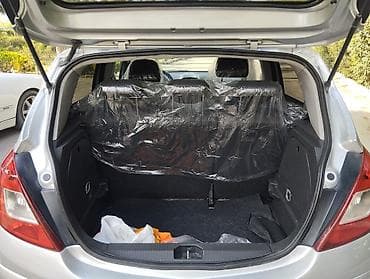 kuba portero 8000: Opel Corsa D, 5 qapılı hetçbek, gümüşü rəng. Texniki xüsusiyyətlər: - — 6