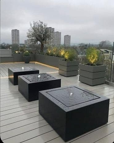 agdag direk suvaq: Dekorativ hündür çiçək qabı (ağ) - Material: yüngül və davamlı — 10