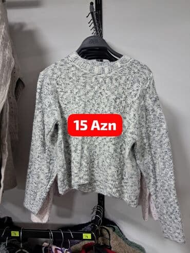 Плащи: Unvan Yasamal İnşaatçilar metrosuna yaxin — 2