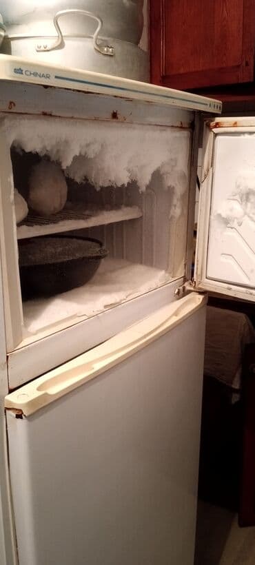 soyuducu qutu: Б/у 2 двери Cinar Холодильник Продажа, цвет - Белый, С колесиками — 2