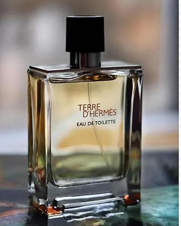 kis: Hermès Fransanın ən məşhur lüks moda və ətir brendlərindən biridir — 1