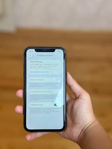 iphone 56: IPhone 11, Qara, Face ID — 5