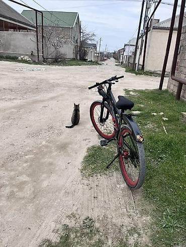 rfeng bike: Şəhər tipli velosiped - Rəng: qara gövdə, qırmızı halqalar və qrafika — 5