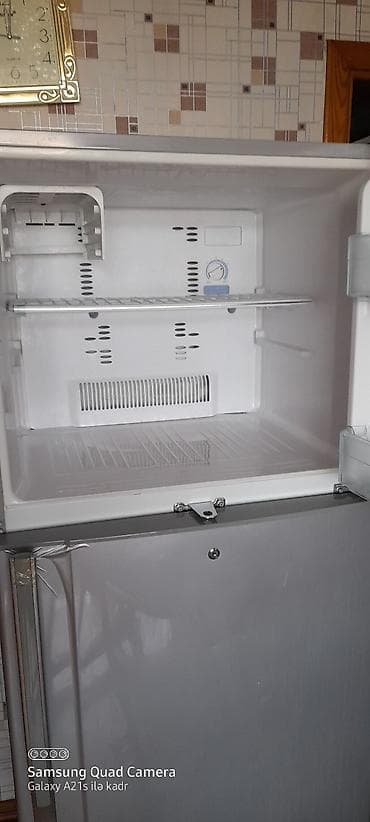samovar satilir: Toshiba ikiqapılı soyuducu - Brend: Toshiba - Rəng: gümüşü (inox — 3