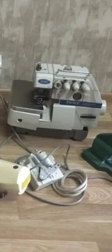 corab toxuyan masin satilir: Tikiş maşını Juki, Overlok, 3 saplı — 2