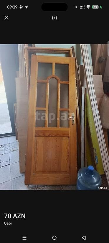 Işlenmiş 2 asılqan şkaf ve 3 qapı satılır.skaf köhne model olmuş — 3