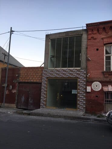 ofis arendasi: Gəncə şəhərində Mərkəzdə İcra hakimiyyətinin qarşisindaki kucede — 12