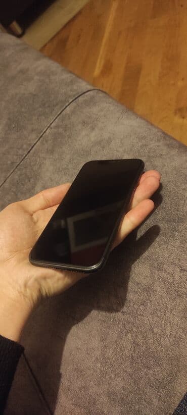 Oppo: IPhone 11, 128 GB, Qara, Face ID — 7