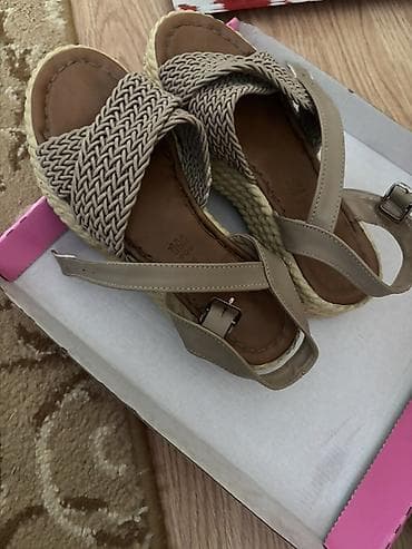 Ölçü: 37, rəng - Bej, İşlənmiş