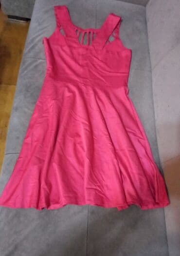 bir qadin 370: Xanım üçün qırmızı rəngli, sərin materialdan içi astarlı, ətəyi klyoş — 4