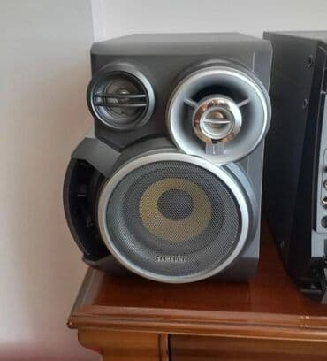 басавик: SAMSUNG musiqi mərkəzi və kalonkaları. Bir çox funksiyası var. 1 — 4