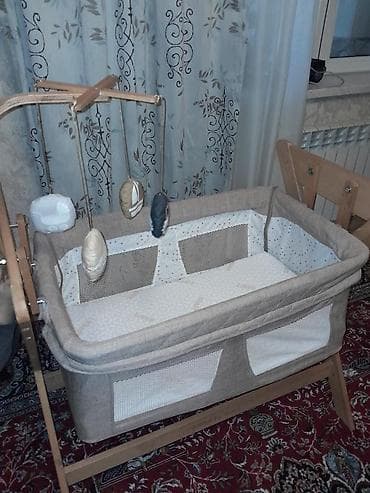 chicco besik: Oğlan və qız üçün, Dördbucaq, Beşik, Dəstsiz, Matras ilə, Yellənmə mexanizm ilə — 1