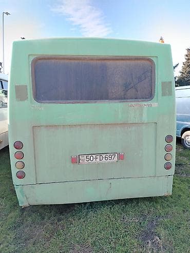 07 arxa kapot: Avtobuslar satilir.Real alicilar elaqe saxlasin.Razilasma yolu ile — 9