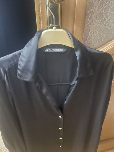 klassik koynekler: ZARA qadın köynəyi - Rəng: qara - Model: klassik yaxalı, düyməli ön — 2