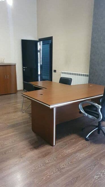 аренда торгового места в магазине: Gənclik metrosuna yaxin 6otaqli ofis ümumi sahəsi 220 kv,m olan ayi — 8