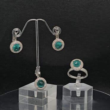 Dəstə daxildir: Üzük, Sırğa, Kulon, Gümüş