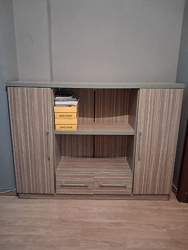 mini generator: İşlənmiş, Düz TV altlığı, Polkalı — 1