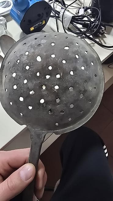 aksa generator: Məhsul: Dəmir süzgəc qaşıq (skimmer) Təsvir: - Material: Tamamilə — 2