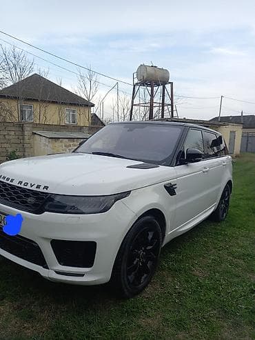 Nəqliyyat: Range Rover Sport – ağ kuzov, qara dam və qara detallarla dinamik — 1