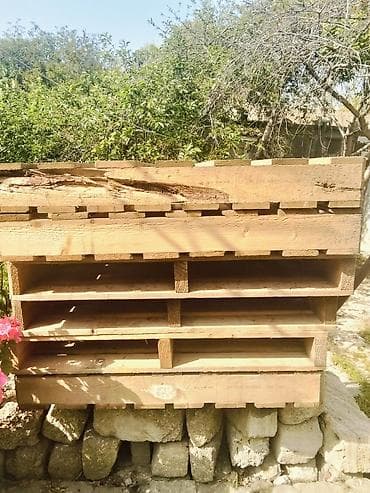 Pallet, 1100 x 1100 sm, Ödənişli çatdırılma