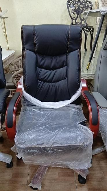 ofis stulu: Təkərli, Qolları tənzimlənmir, Süni dəri — 1