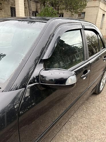 w210 arxa stoplar: Mercedes-Benz C 180: 1.8 l | 1997 il Sedan — 10