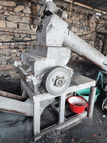 распиловочный станок в бишкеке: Satılır dəst drabilka 1) drabilka 2) aqramer 3) şnek aqramerden — 3
