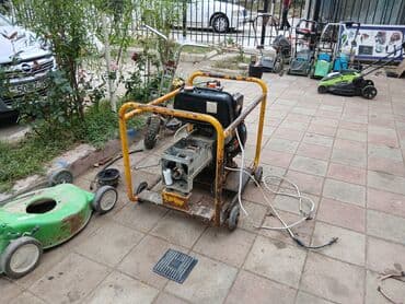 islenmis generator satisi: Dizel benzin generatoru – təkərli karkasda, portativ 10kw hazir — 2