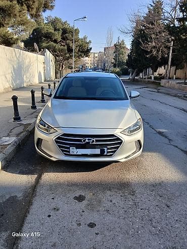 honda diski: Hyundai Elantra sedan qiymet sondu - Kuzov: gümüşü rəng, 4 qapı — 8