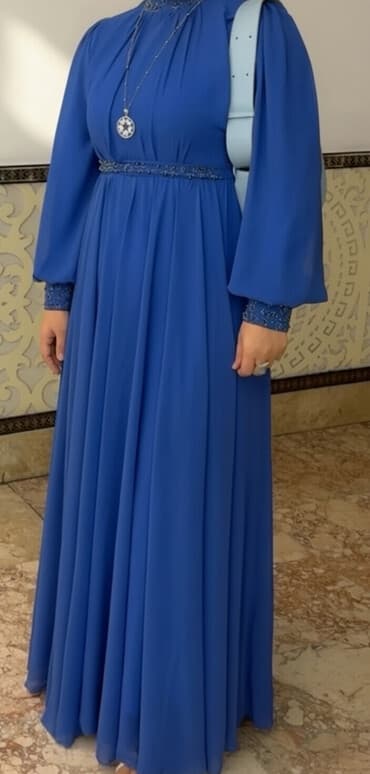 Mavi rəngli uzun ziyafət/abiya donu - Model: tam örtülü, maksi lalafo.az -da Mavi rəngli uzun ziyafət/abiya donu - Model: tam örtülü, maksi