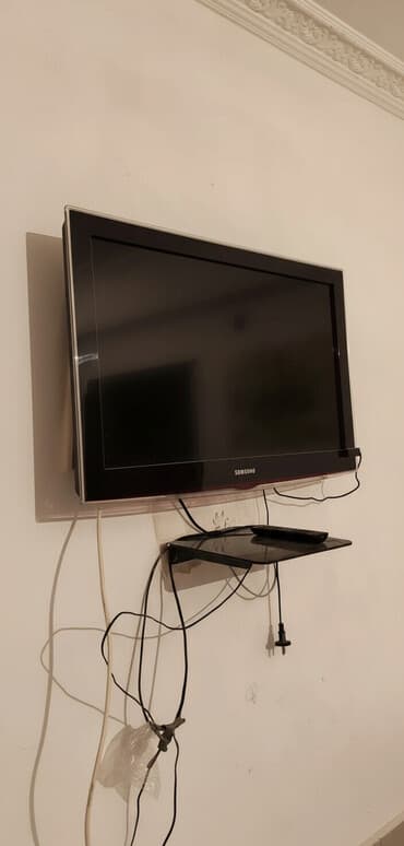 140 ekran samsung tv: İşlənmiş Televizor Samsung LCD 32" HD (1366x768), Ödənişli çatdırılma, Ünvandan götürmə — 3