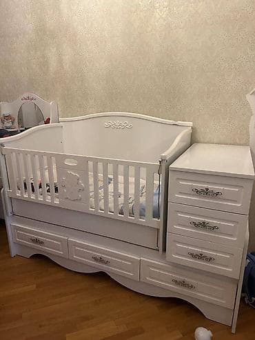 tort sifarişi bakı: Oğlan və qız üçün, Beşik — 1