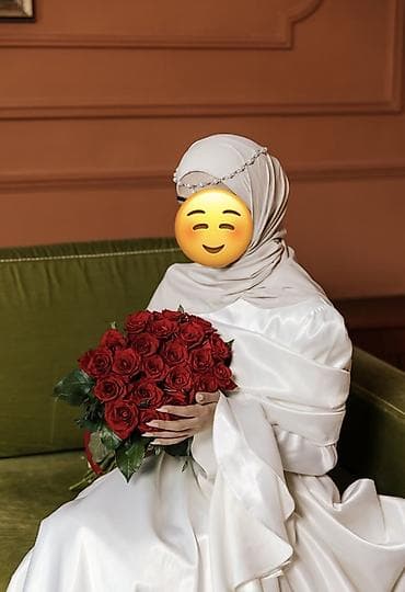sattlar: Nisan donu,kirik beyaz renginde.Nigah elbisesi kimide geyinile biler — 8