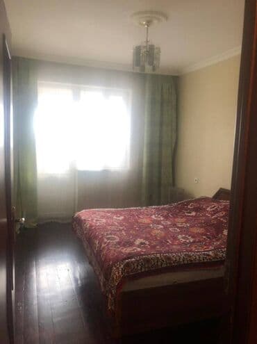 bakıxanovda ev: Razində (Akkorda) 19 mertebeli binanın 15-ci mərtəbəsində ümumi sahəsi — 3