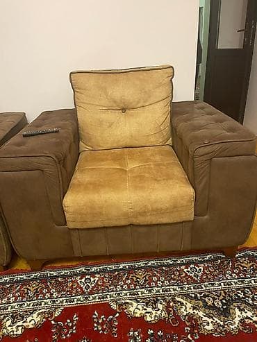 klassik divan: Divan kreslo dəsti.az işlənib .300 manata satılır .söküyü ləkəsi — 6