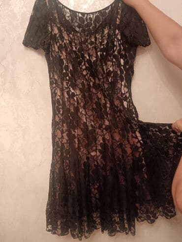 Qadın ayaqqabıları: Qara rəngdə, qısaqol güpür don 200 azn almışam 1 dəfə geyinmişəm — 1