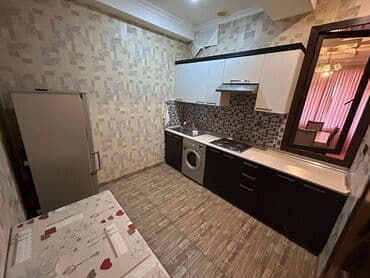 7 8 mkr kiraye evler: Nəsimi rayonu.Memar Əcəmi metrosu ərazisində,63 kv sahəsi olan,2 — 4